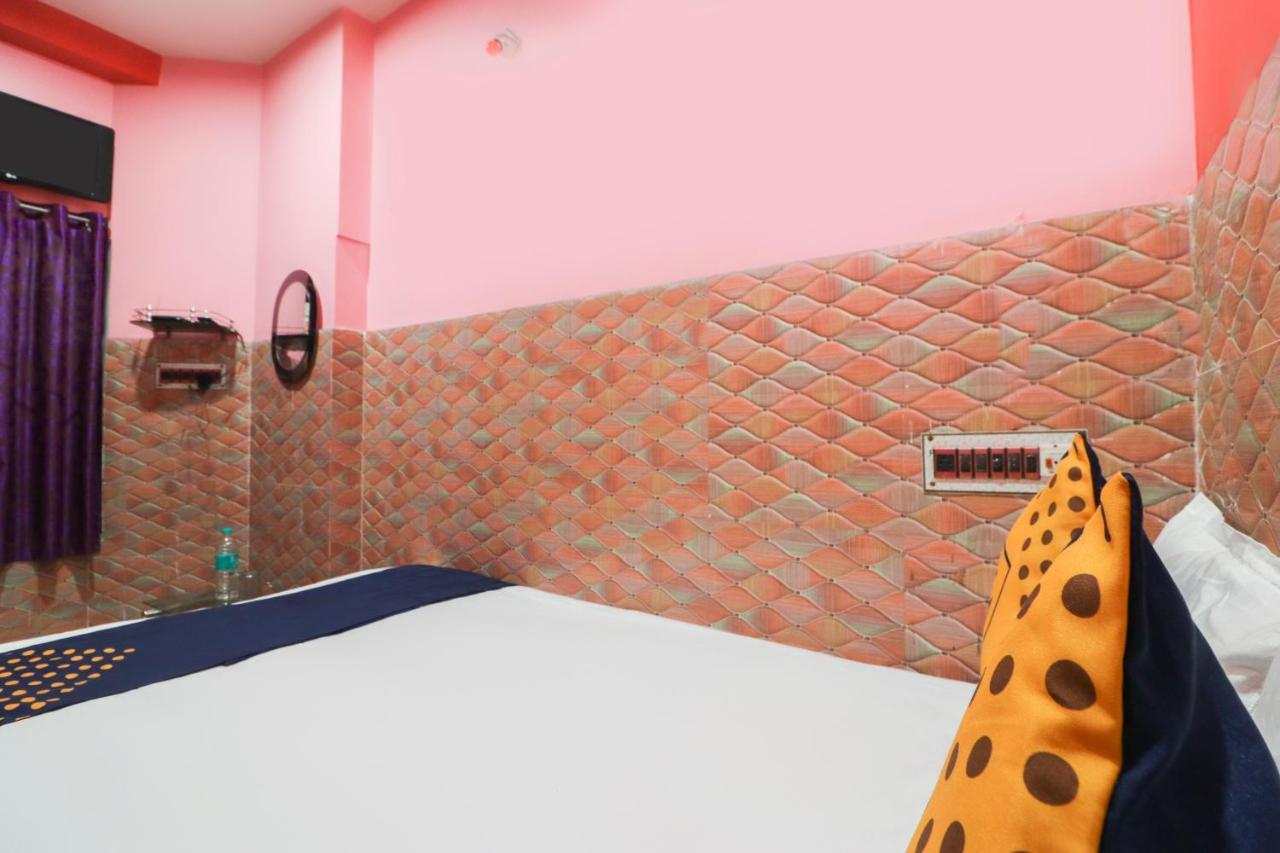 Spot On 49584 Asmi Hotel Hugli-Chinsurah Εξωτερικό φωτογραφία
