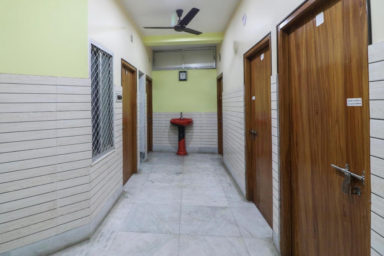Spot On 49584 Asmi Hotel Hugli-Chinsurah Εξωτερικό φωτογραφία
